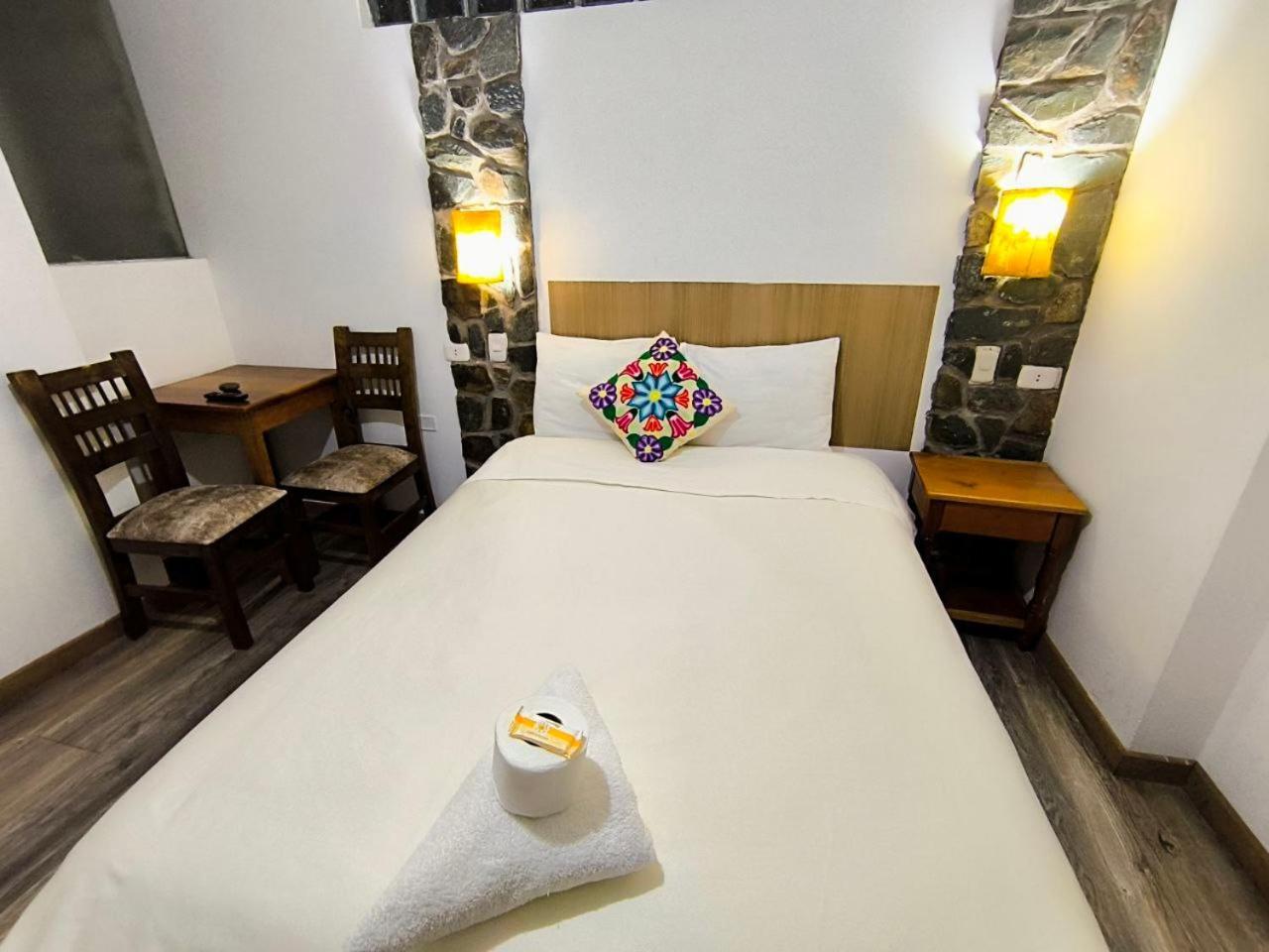 אורובמבה Hostal Balcon De Piedra מראה חיצוני תמונה